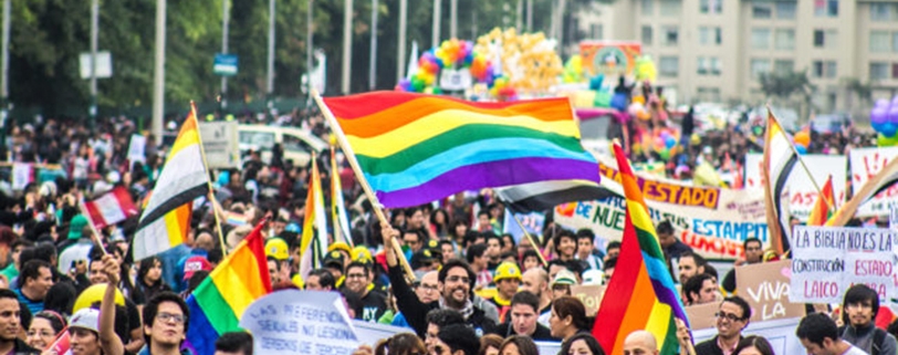 Imagen de la marcha del orgullo en Lima